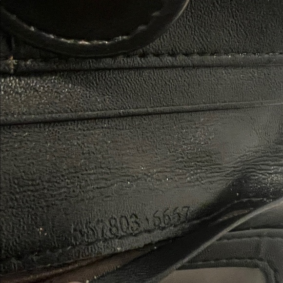 Gucci Black Quilted Leather Wallet with Gold Logo - Picture 5 of 14